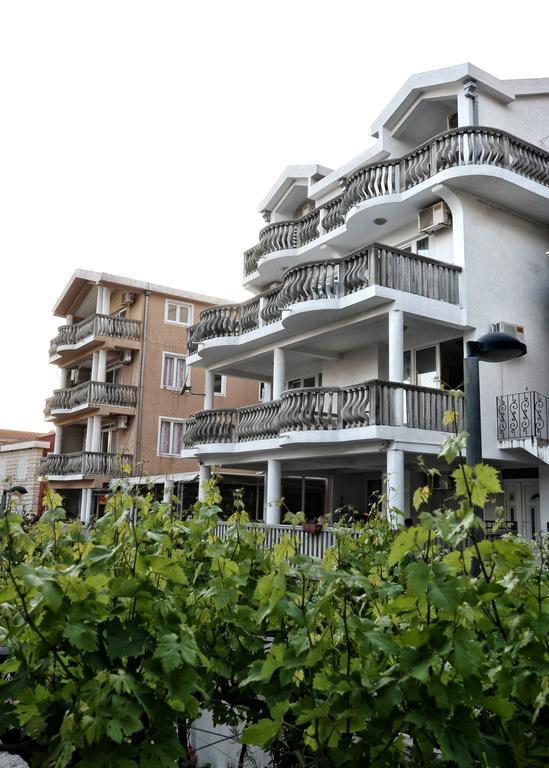 Studio Apartmani Lemon Budva Exterior foto